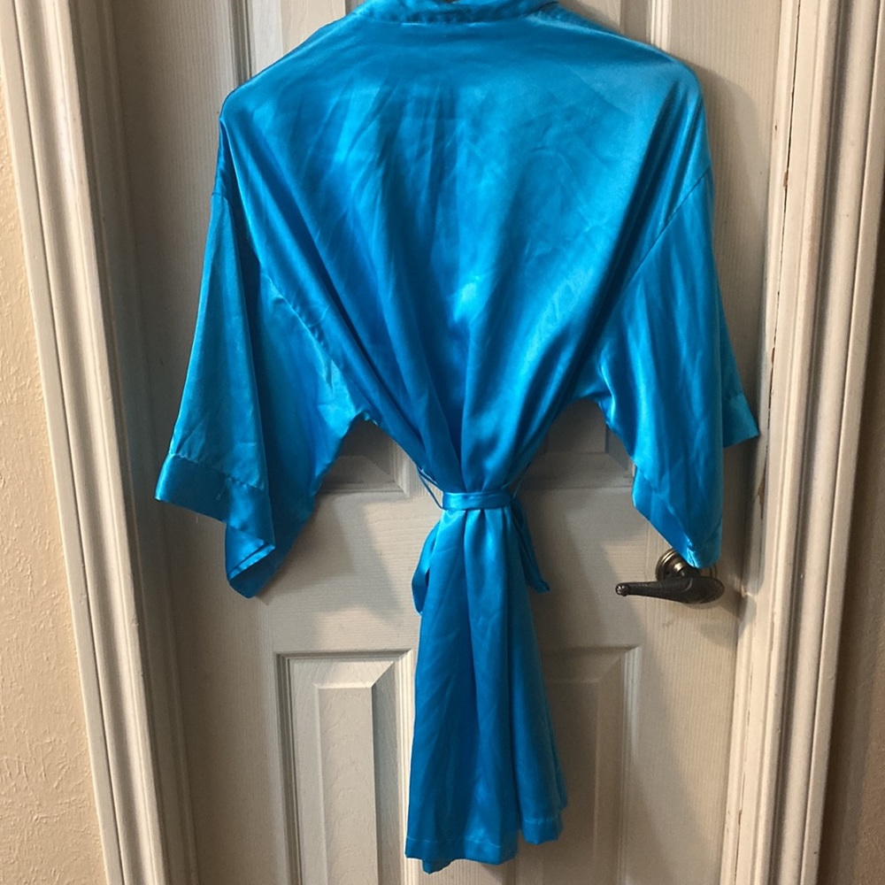 VICTORIA SECRET ROBE SIZE S/M - Picture 4 of 4